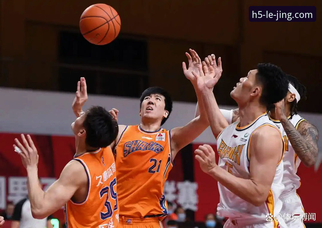 CBA季后赛山西横扫青岛晋级八强，乐竞体育平台用户热议赛事最新动态
